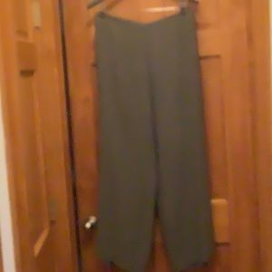 Eileen Fisher olive green wide leg pants. Size large. Good condition.